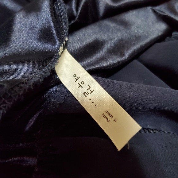 Dress (Purchased in South Korea) - Picture 7 of 9